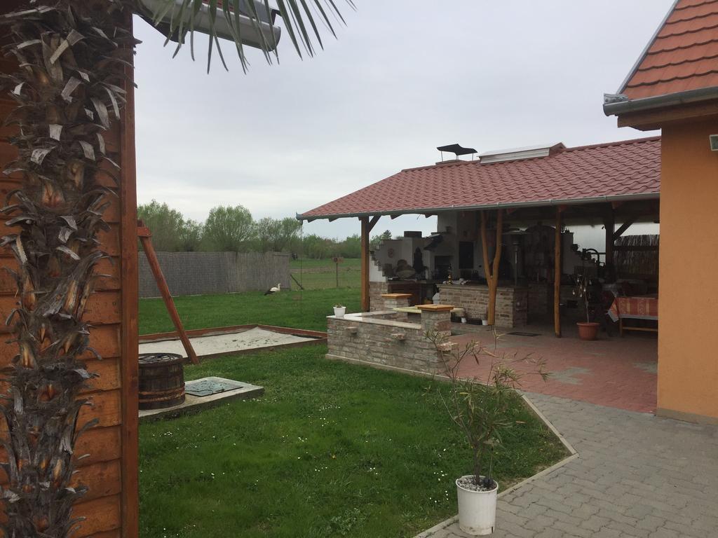 Bibic Vendeghazak Ξενοδοχείο Nagybajom Εξωτερικό φωτογραφία